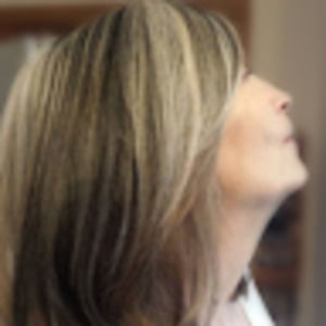 Meet your Posher, Debbi